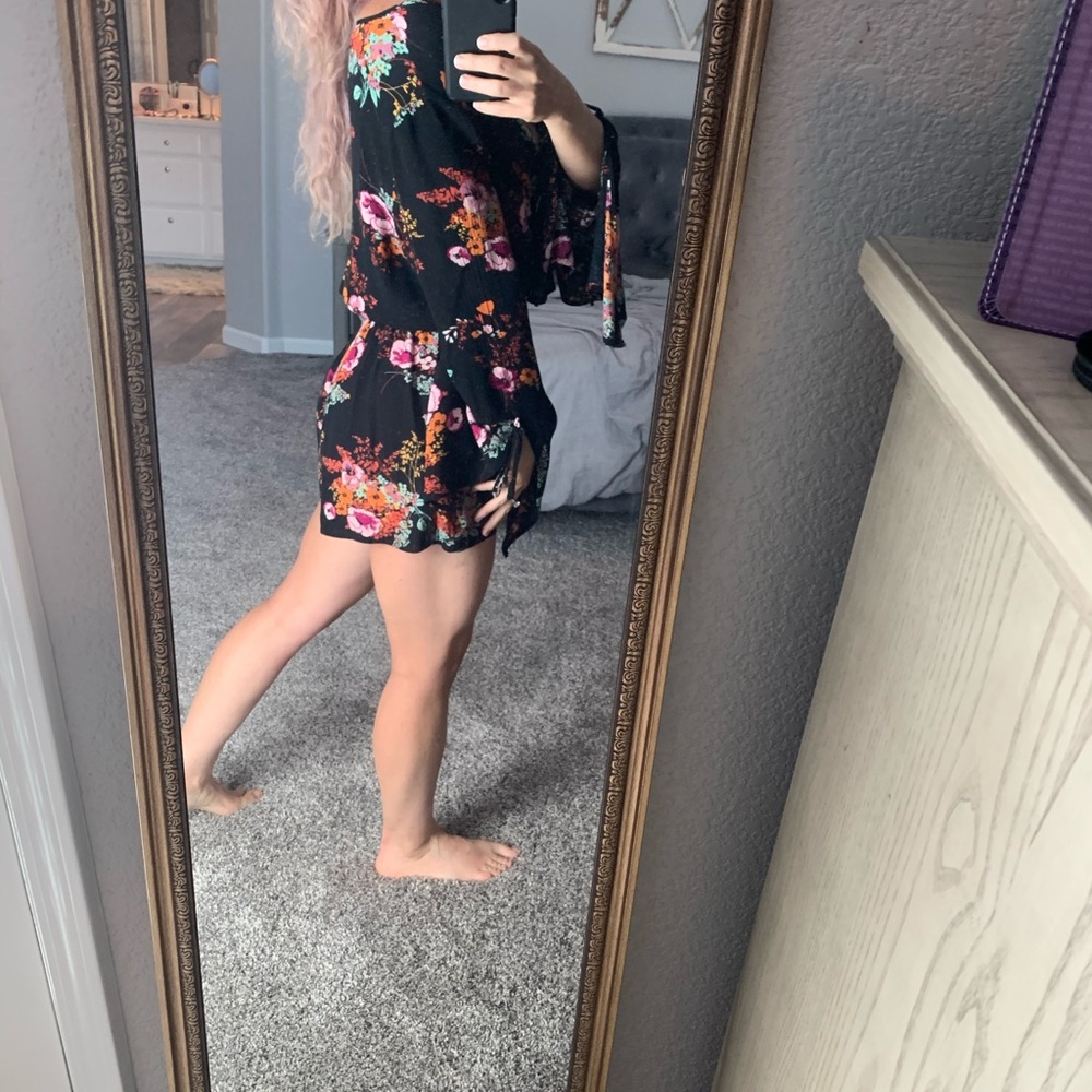 Romper - Picture 3 of 4